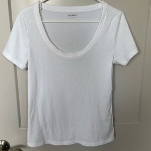 Women’s Old Navy T-shirt- Large